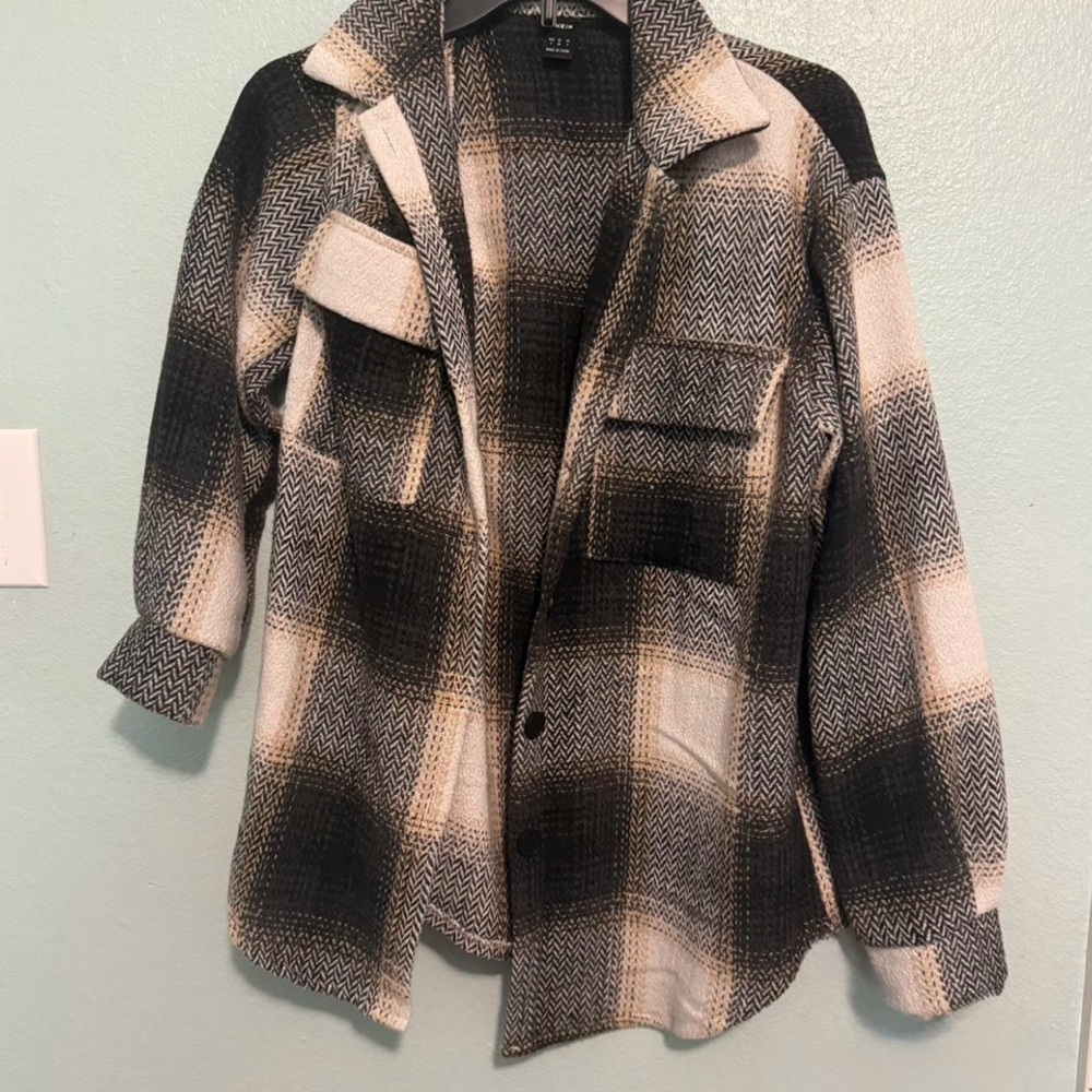 SHEIN Black and Cream Plaid Utility Jacket